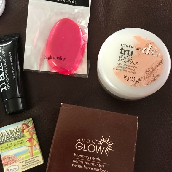 Make up bundle - Picture 4 of 5